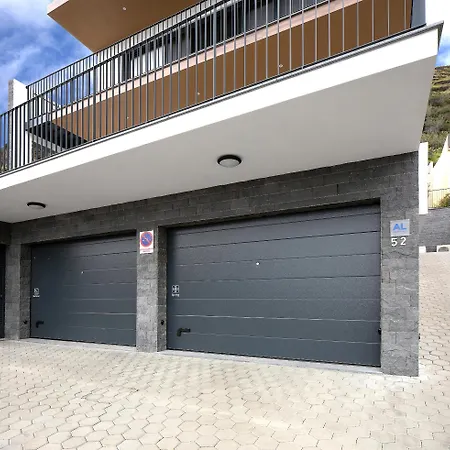 Marco 4 Seasons- Spring Arco da Calheta (Madeira)