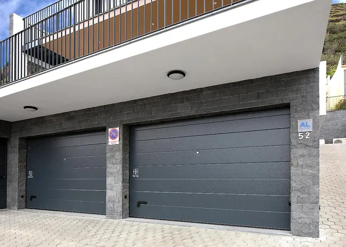 Marco 4 Seasons- Spring Arco da Calheta (Madeira)