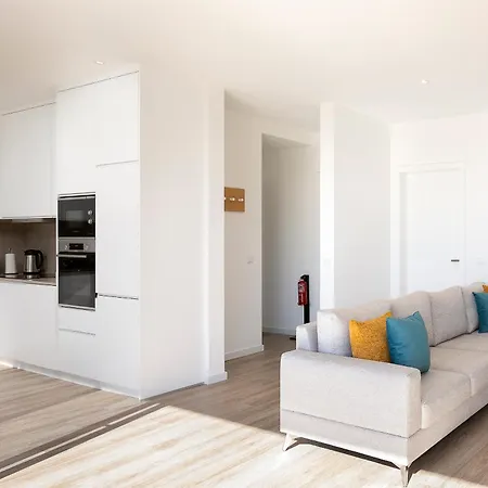 Marco 4 Seasons- Spring Apartment