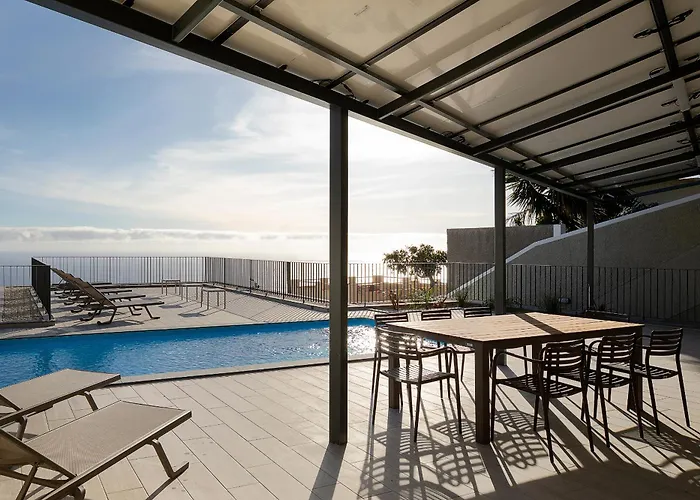 Marco 4 Seasons- Spring Arco da Calheta (Madeira)